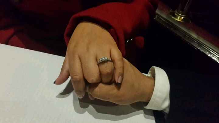 Presuman su anillo - 1