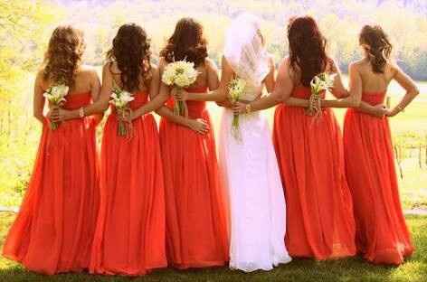 Ayuda!! color de vestido para mis damas - 1