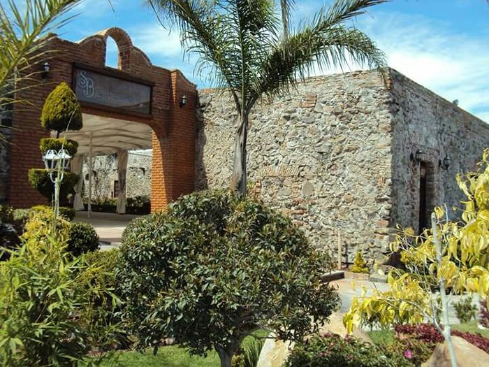 Feliz... ya tenemos el lugar - 1