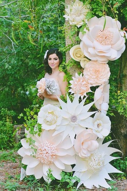 Ideas: decoración con flores gigantes de papel - Foro Organizar una boda -  