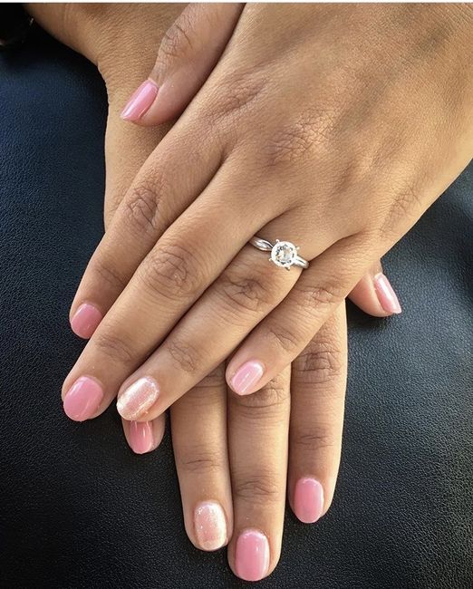 🎨 El color de la manicura, ¡Gana los porta cubrebocas! - 1