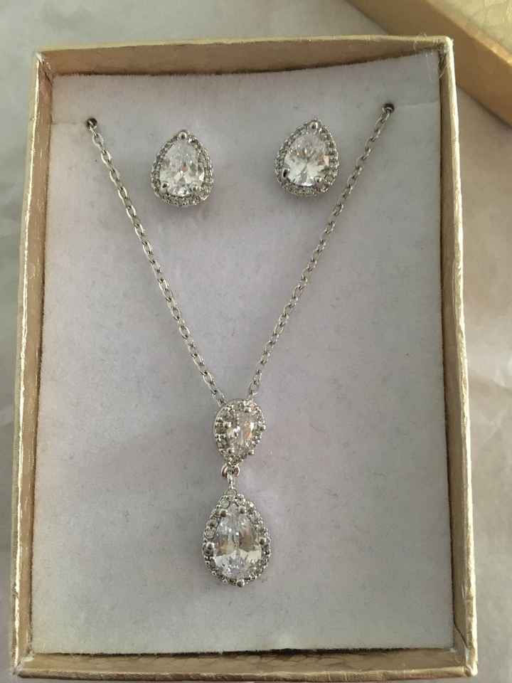 Llegaron mis aretes y collar ✨ - 1