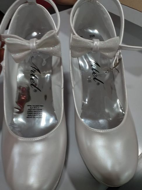 Simón dice... “muéstrame tus zapatos de novia” 6