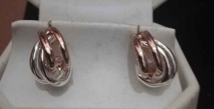 Aretes para el día b - 1