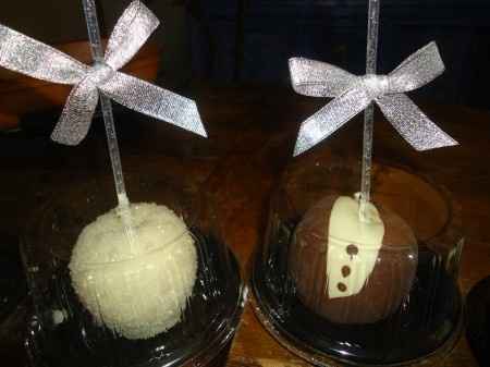 NOVIOS EN MANZANITAS :)