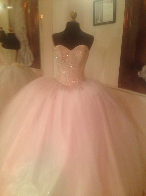 Chicas compartan su vestido de novia - 1