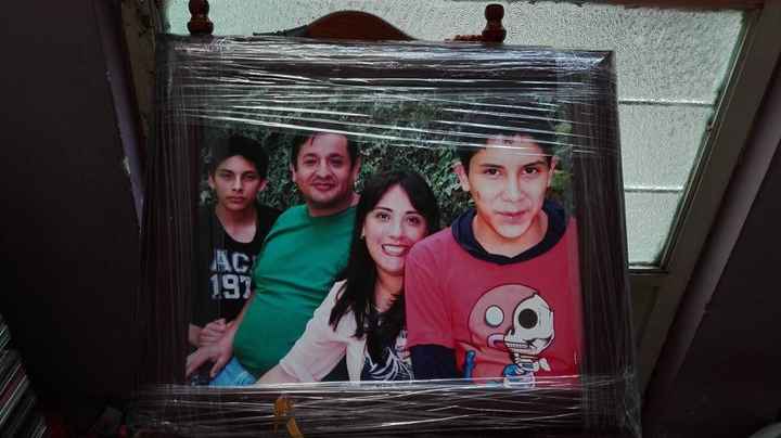 Un regalo que nos dieron, foto tamaño cuadro