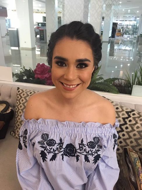 Peinado y Maquillaje