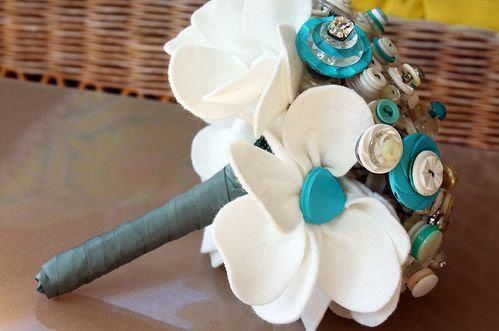 Ramo con detalles en azul