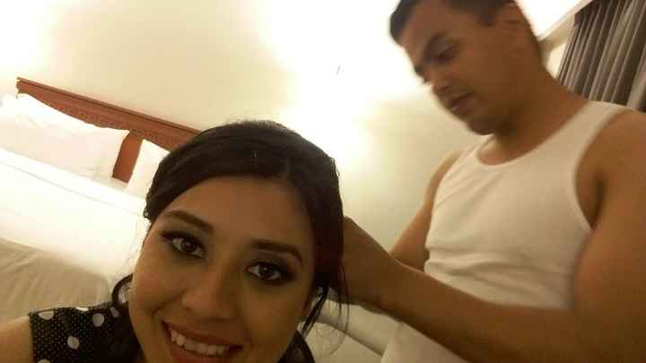 mi esposo quitandome el tocado