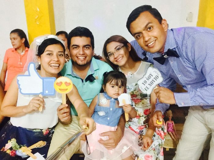 CON MI FUTURO CUÑADO Y ESPOSA...