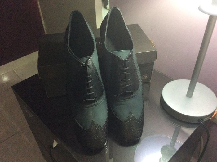 Nuestros zapatos para el día b - 4