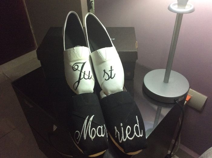 Nuestros zapatos para el día b - 6