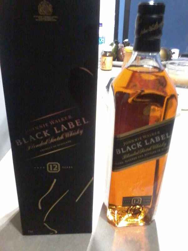 Botellas de Whisky 1L Johnnie Walker Black  Label 12 años