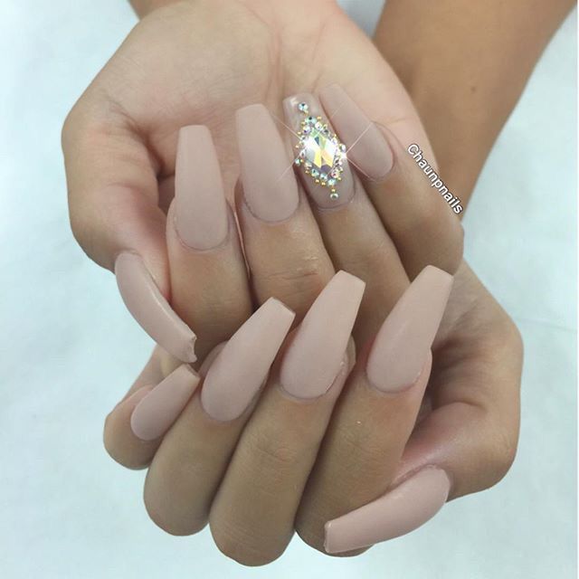 Uñas de novia - 1