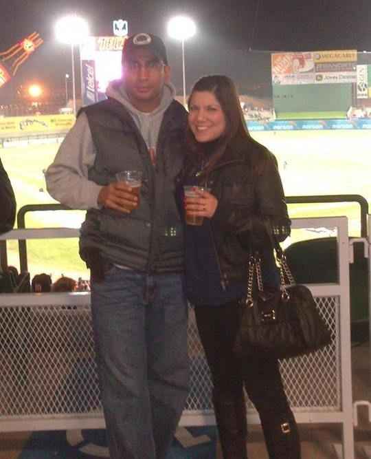 Nuestra primera foto comprometidos