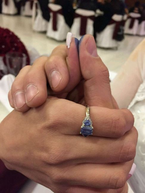 ¿Eres una novia tradicional? - Algo azul - 1