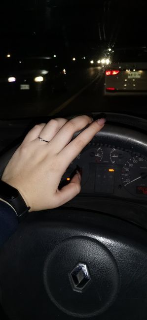 Dia Festivo y de presumir su anillo de compromiso - 1