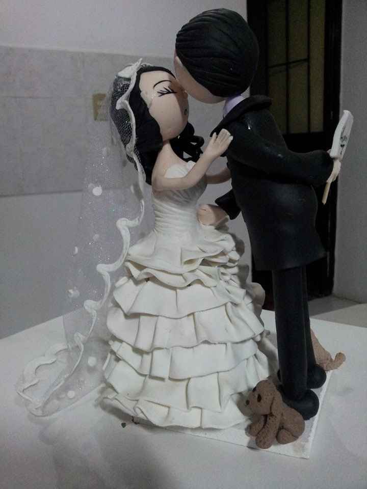 Cake topper