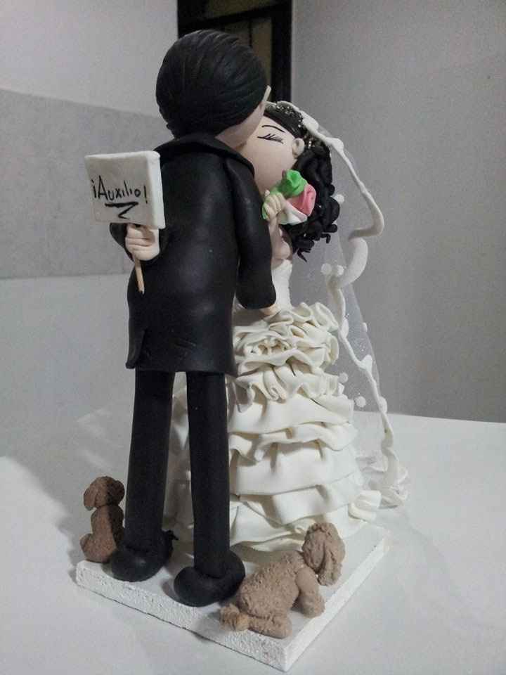 Cake topper
