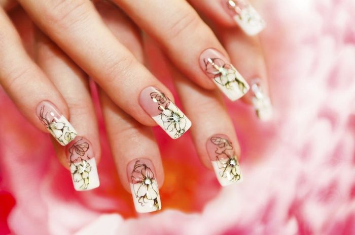DECORACION DE UÑAS CON FLORES 