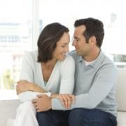 Deben tener seguridad económica