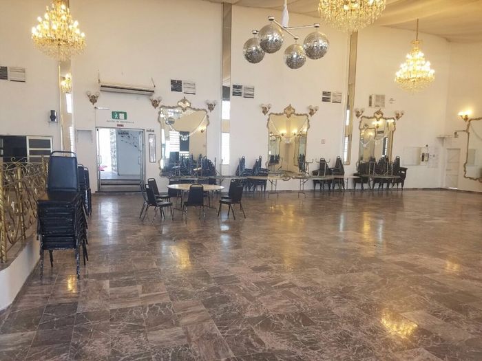 Feliz! otra vez ya tengo salón - 2