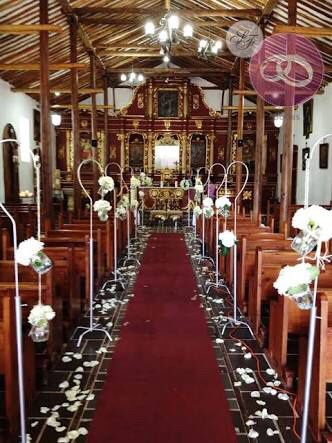 Ayuda como adornos la parroquia - 10