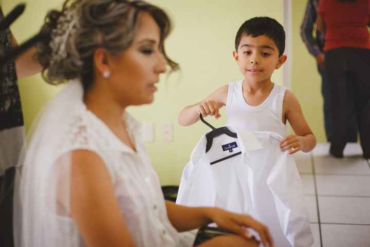 mi niño emocionado porque se llegue la hora