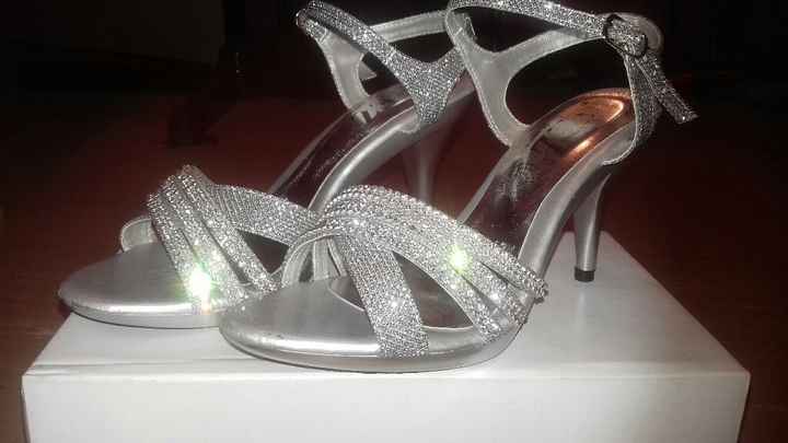  Mis zapatillas y tenis a 3 días 😂💜 - 2