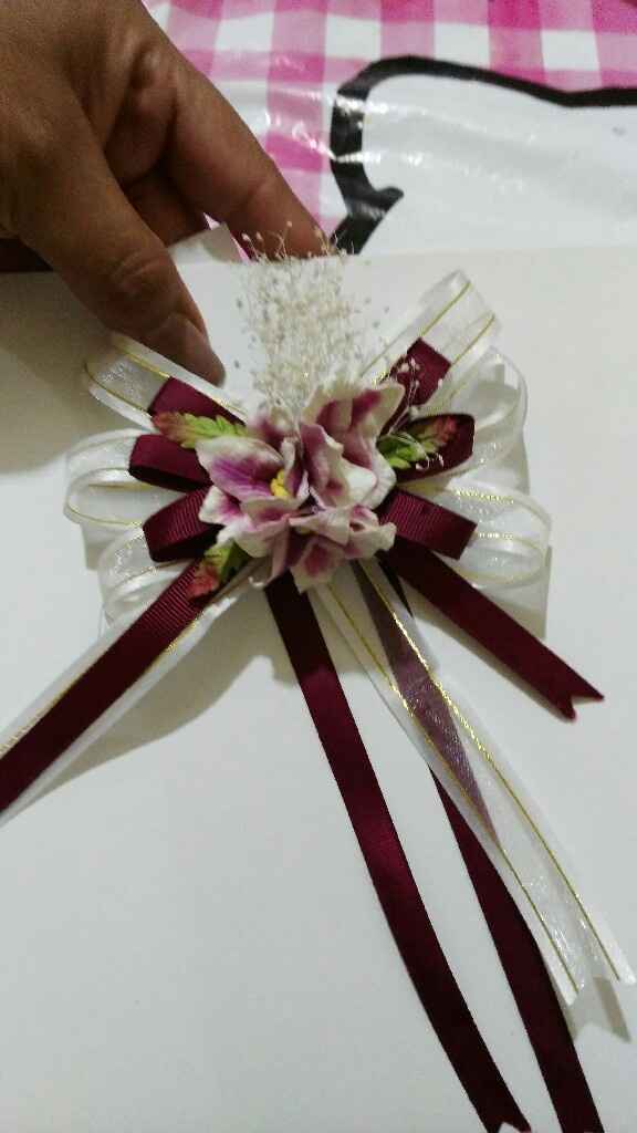 Corsage y butnier ayuda por fa - 1