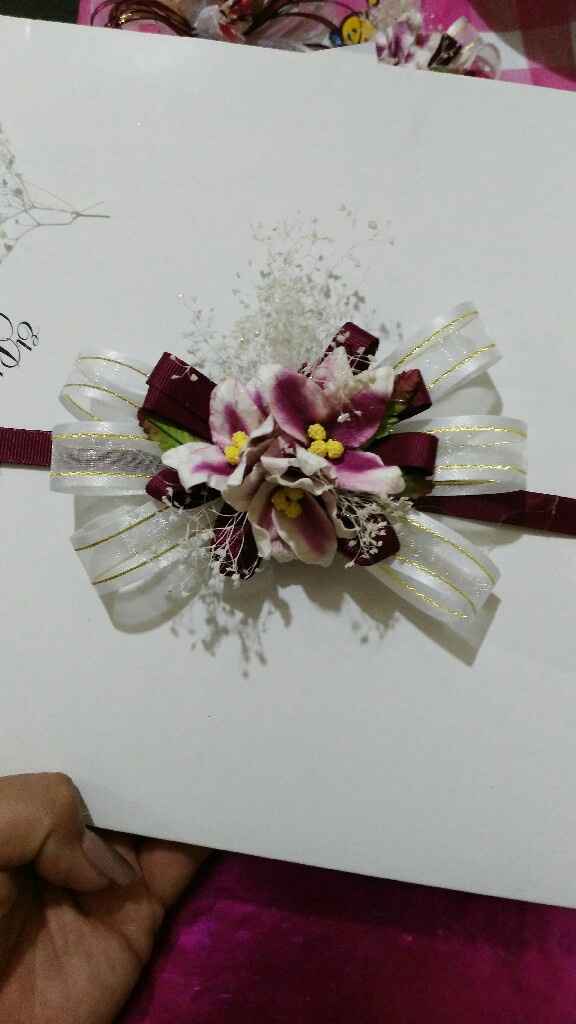 Corsage y butnier ayuda por fa - 3