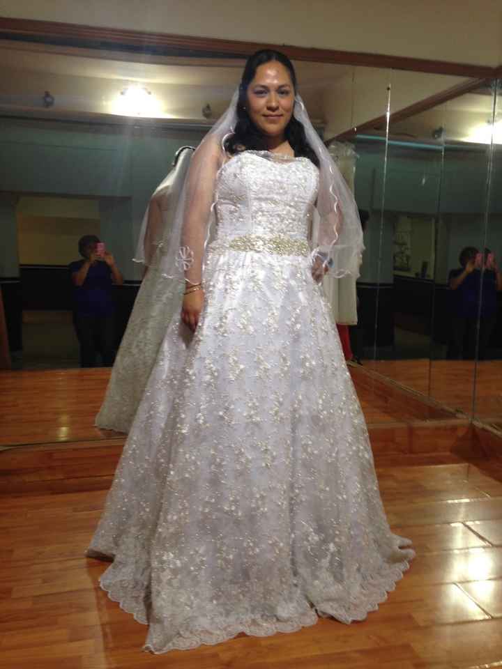 Chicas compartan su vestido de novia - 1