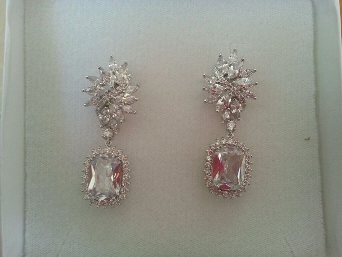 Aretes y collares - 1