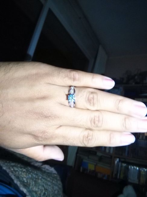 Mi anillo de compromiso.