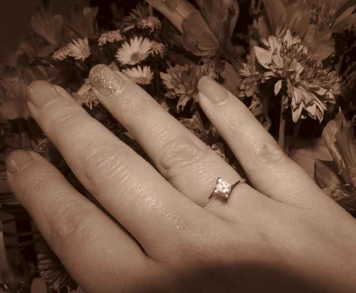 Mi anillo de compromiso.