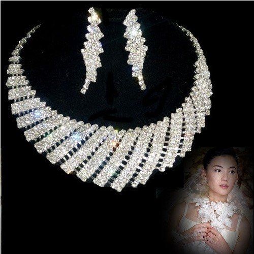 GARGANTILLA DE CRISTAL.