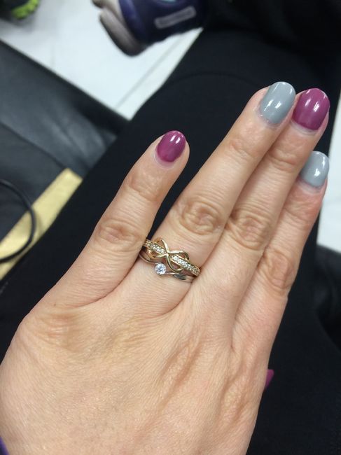 Mis dos anillos de compromiso 