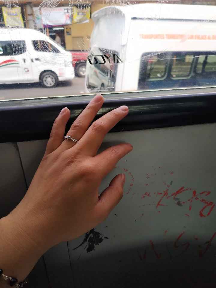 Mi anillo en el transporte público - 1