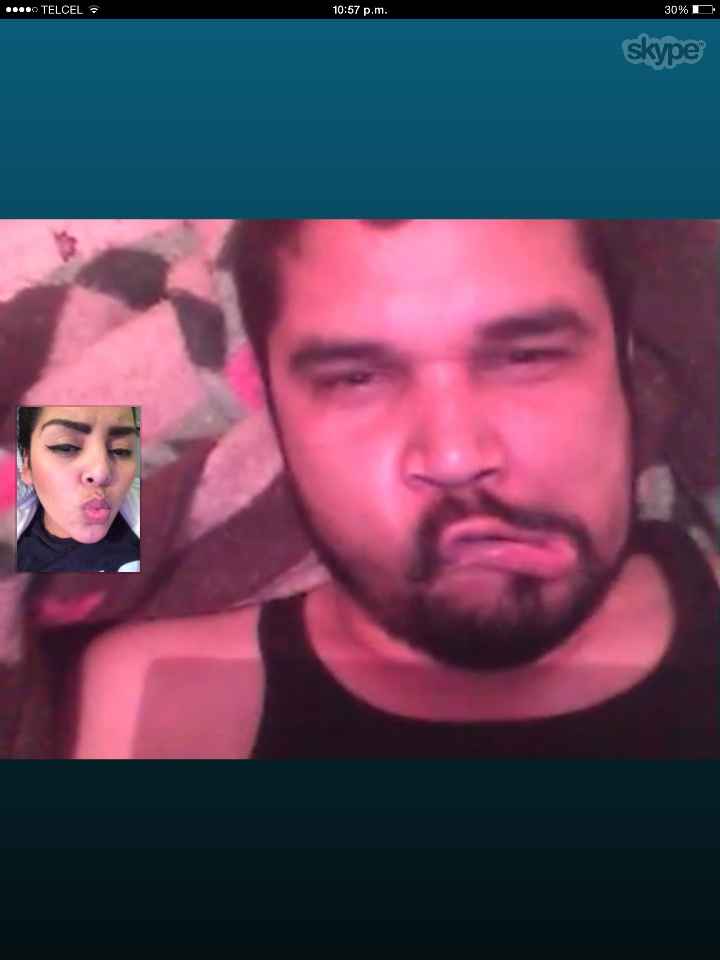 Como vivíamos lejos nuestras citas eran por Skype :) 