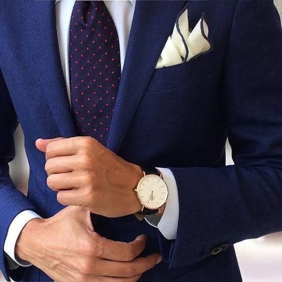 Ayuda. Reloj de compromiso 5