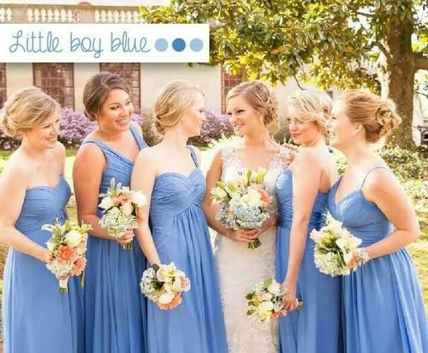 Color de vestido de damas en frío 16