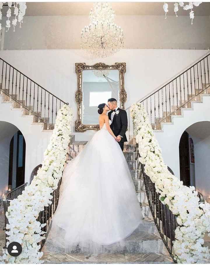 Vota: que es mas magico? Vestido Blanco o Nude - 1