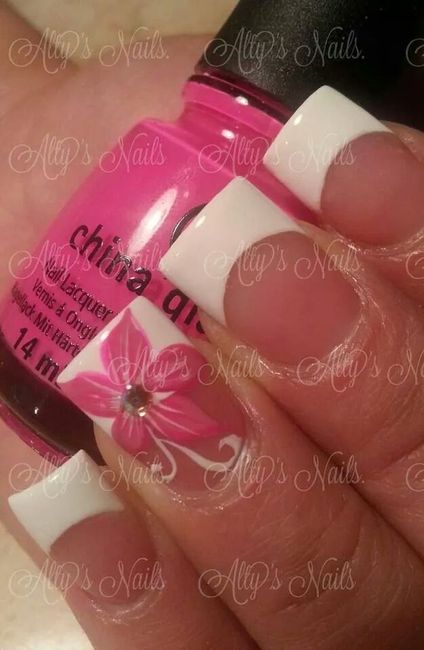 Presuman sus uñas - 3