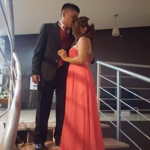 Presenten a su prometido - 1