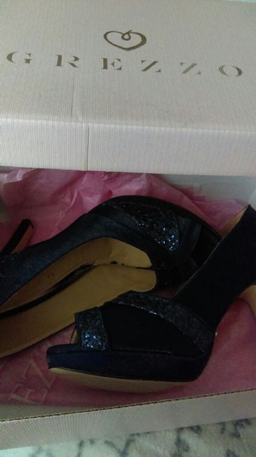 Ayudaaaaaa ¿donde compraron sus zapatos? - 1