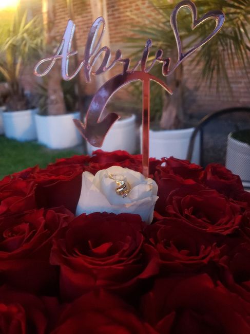 Anillo en mano 💍 1