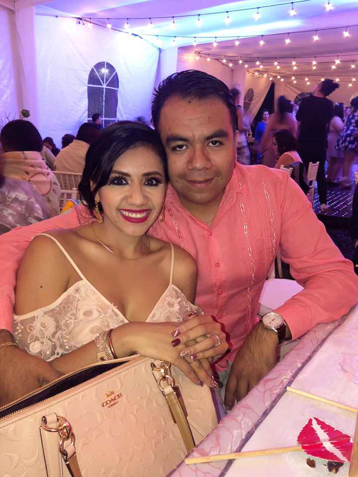 Sube una foto con tu pareja - 1