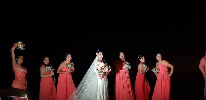 Vestuario de las damas de honor. - 3