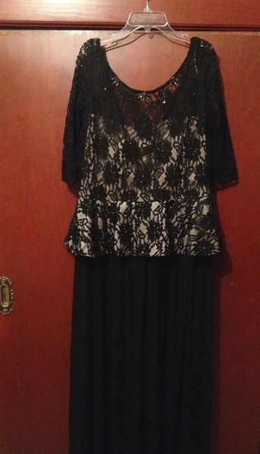 vestido termianado con borado :D 